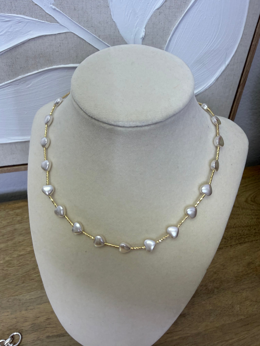 The Pearly Heart Necklace