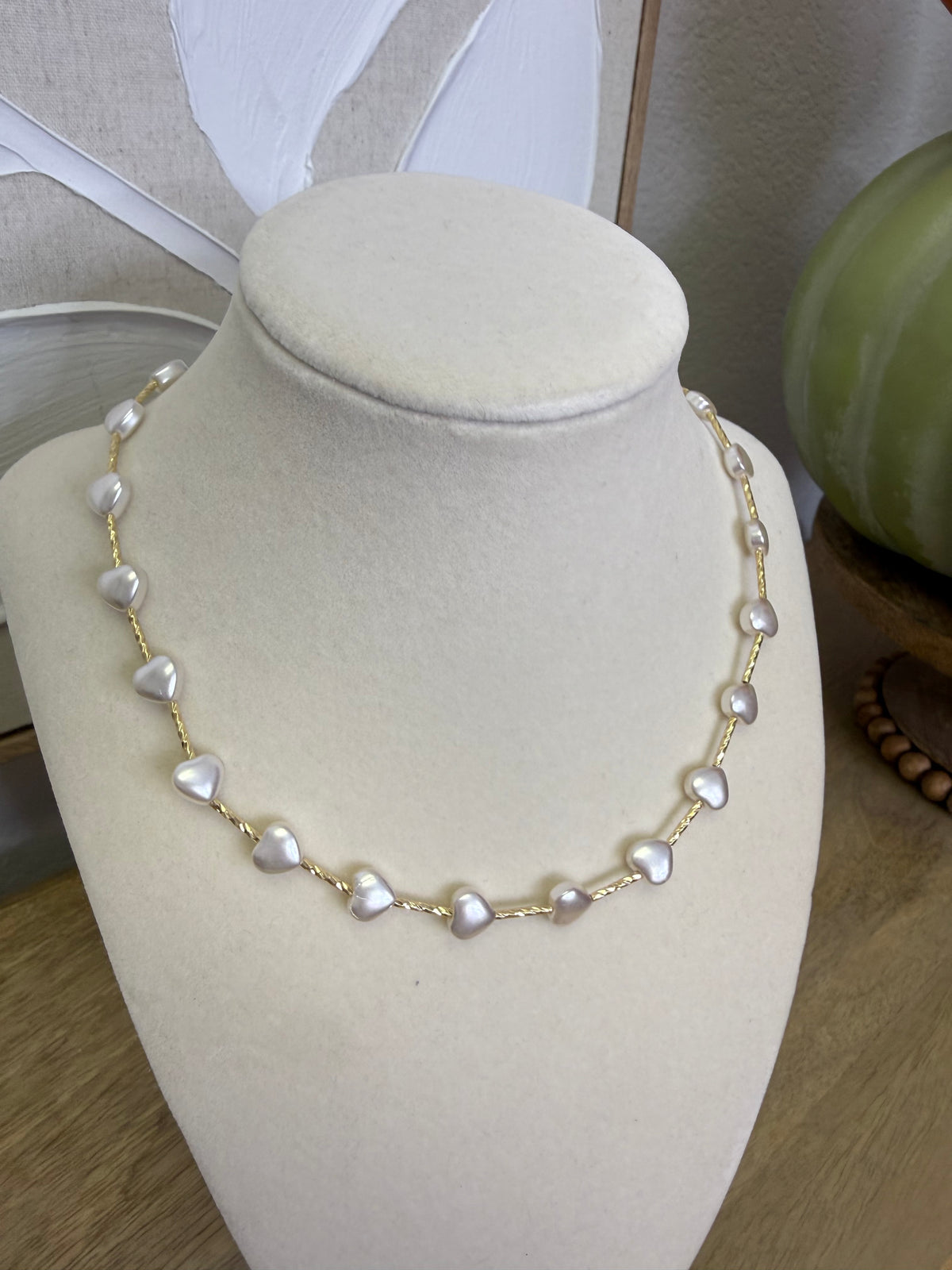 The Pearly Heart Necklace