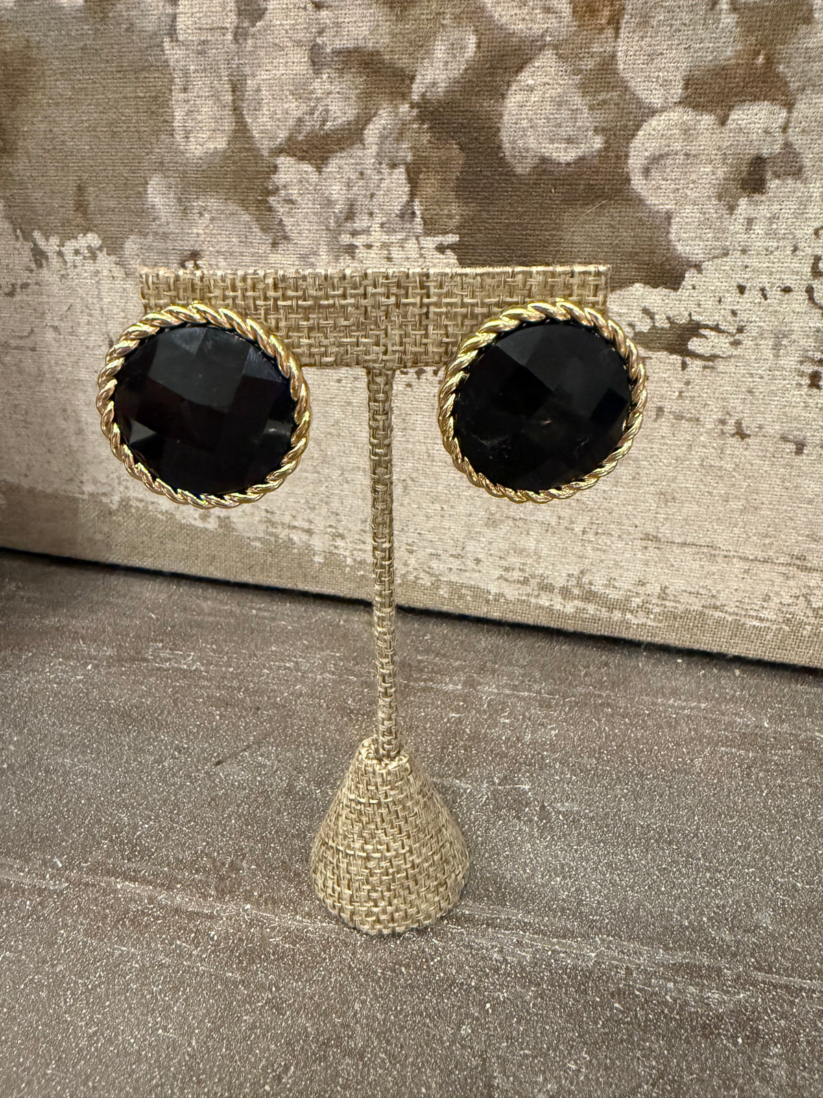 The Midnight Glam earring
