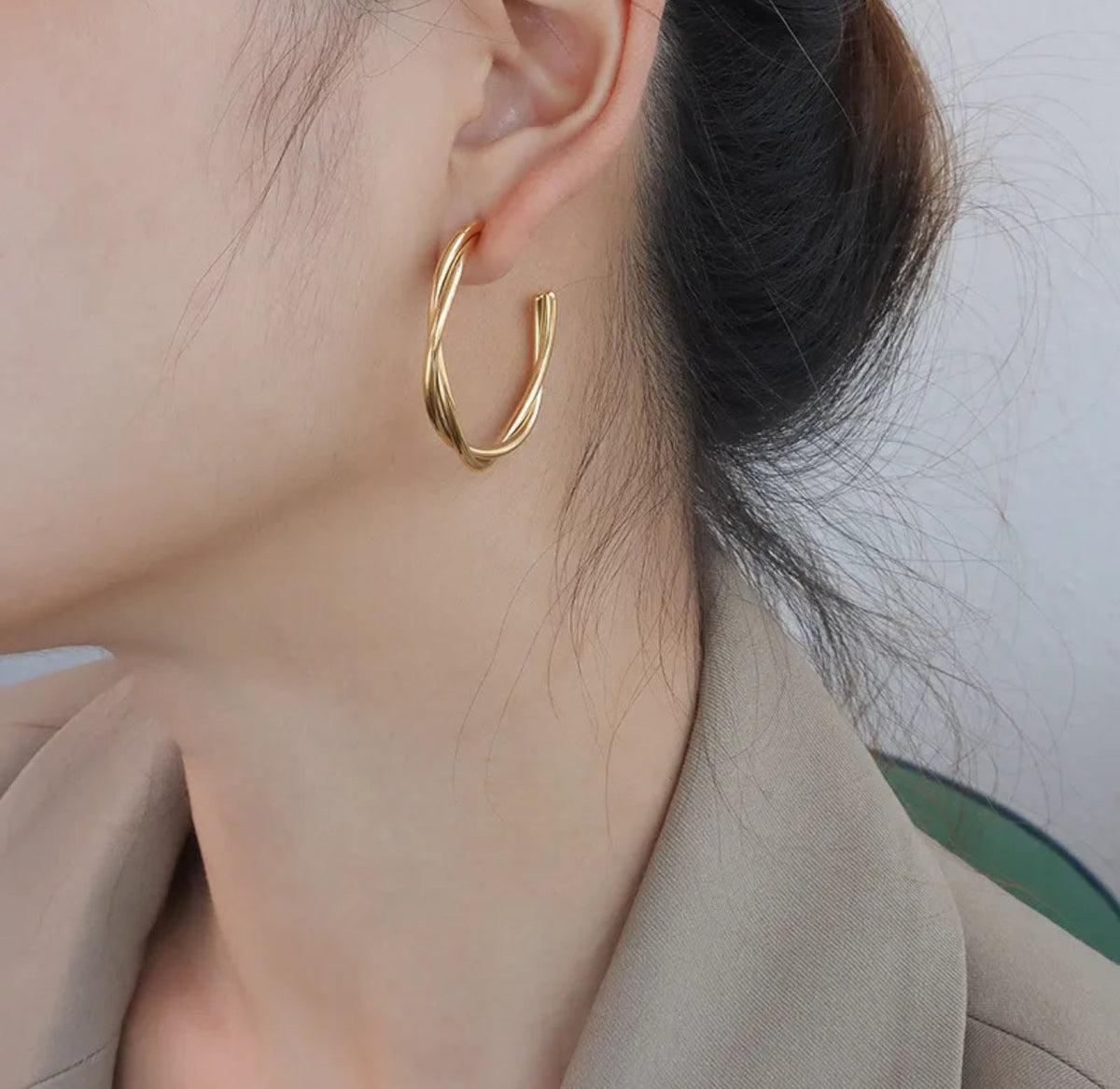 Twister Hoops