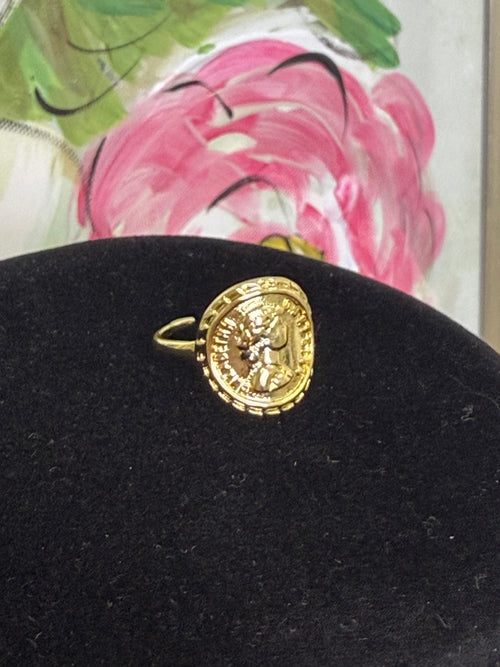 Classic Queen Ring