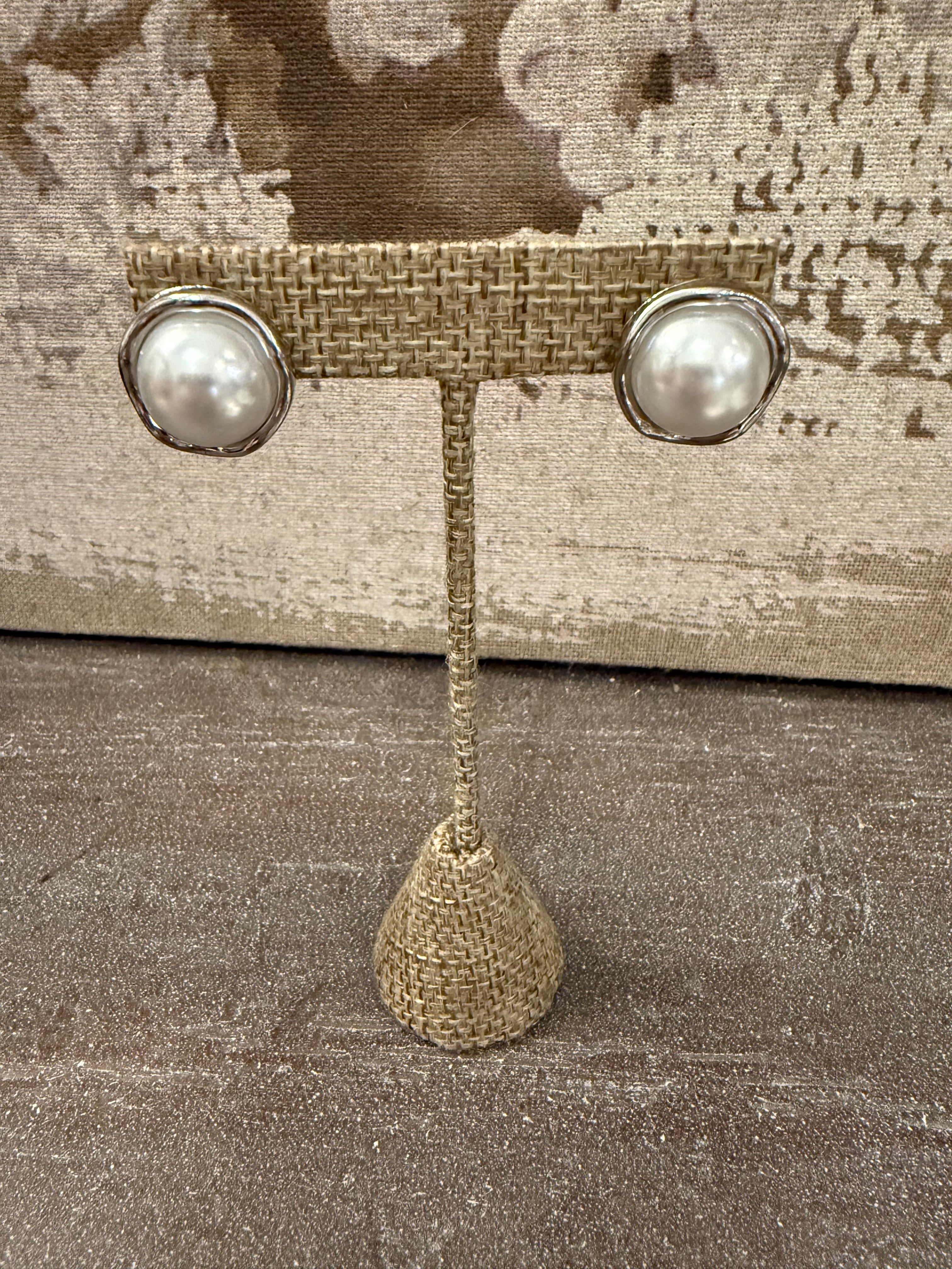 The Sunday Best Pearl earrings