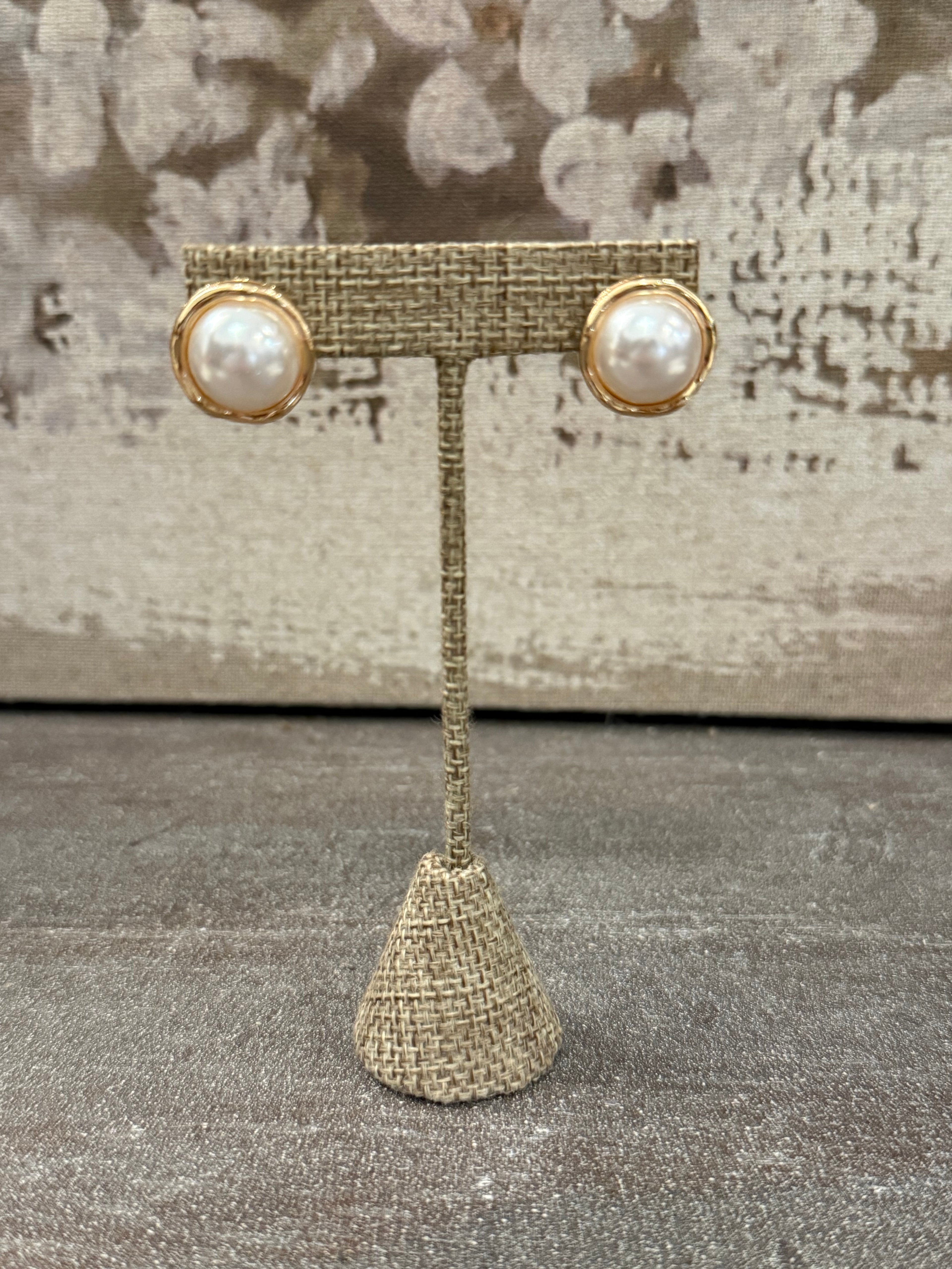 The Sunday Best Pearl earrings